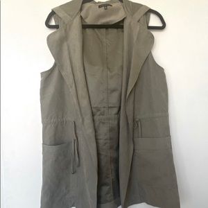 Staccato Olive Vest (size Small)